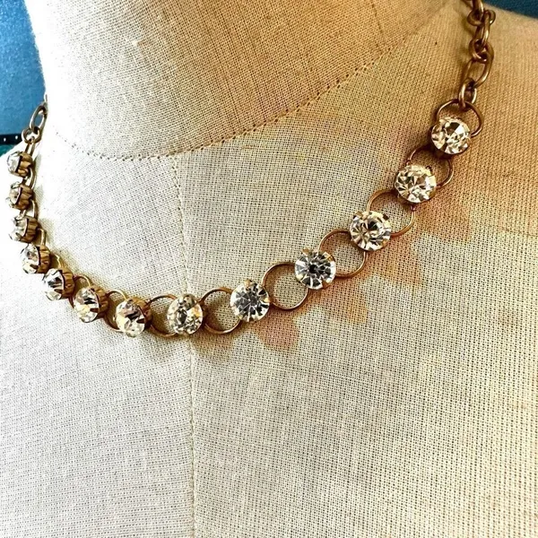 Gold tone rhinestone link necklace - Image 2
