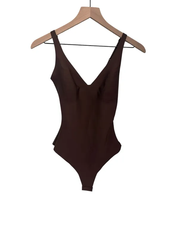 NWT Skims Body Plunge Bodysuit Cocoa M BD-THG-3326 ( SOLD OUT) - Image 2