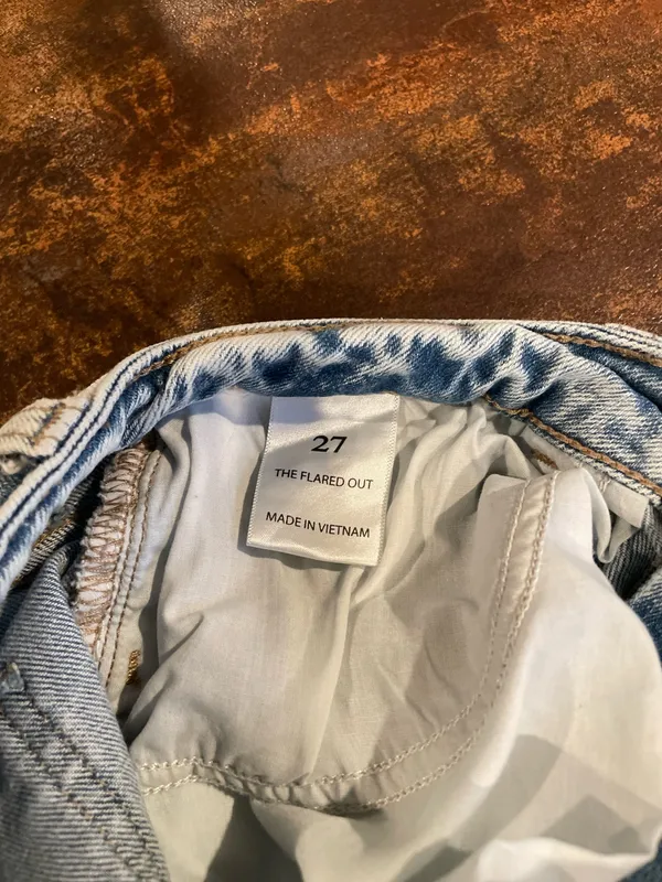 Flare Jeans Willow + Root Buckle - Image 4