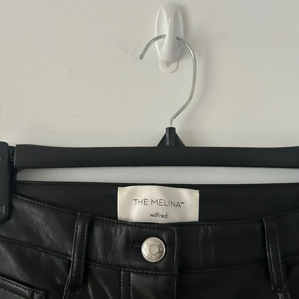Aritzia Wilfred The Melina Black Faux Leather Straight Leg Pant Size 2 - Image 3