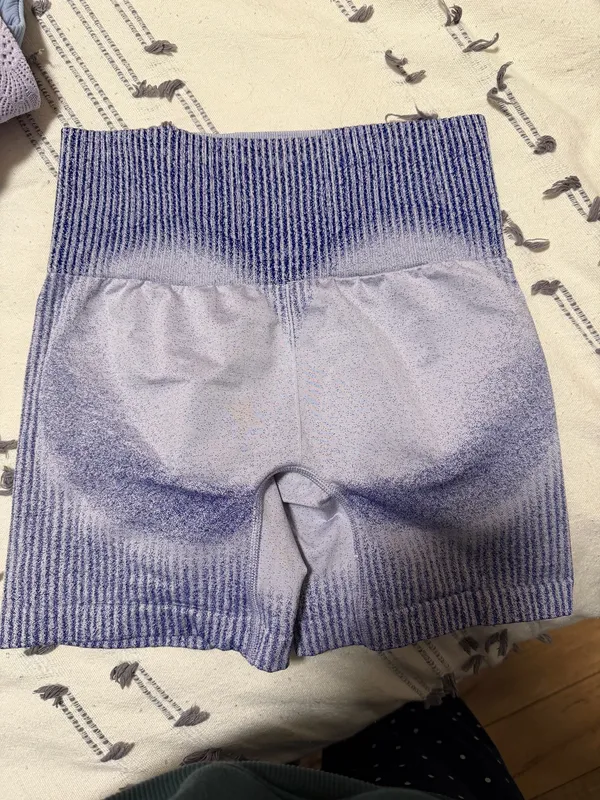 gymshark seamless shorts - Image 2