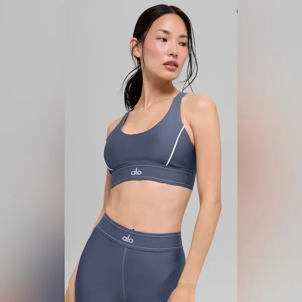 ALO Yoga SET NWT Bluestone White Airlift Suit Up Bra & Airlift Suit Up legging M - Image 9