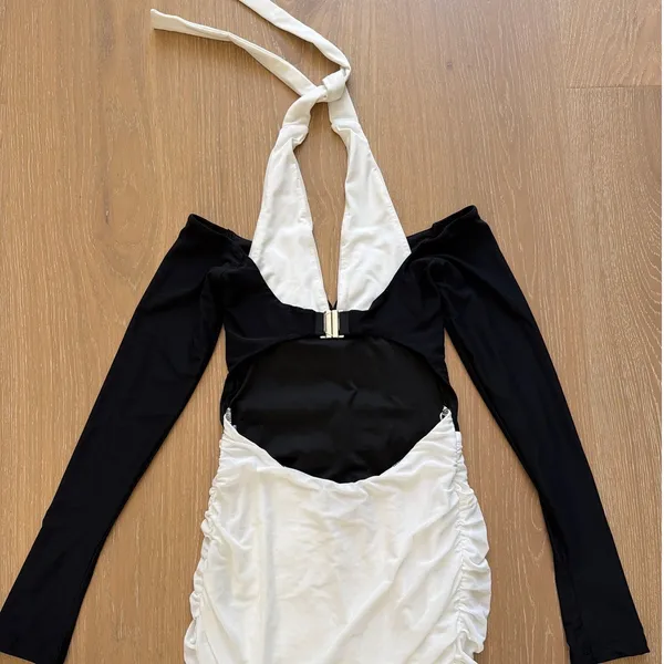 Outcast Maxi Dress Halter Tahiti Size S Black White - Image 4