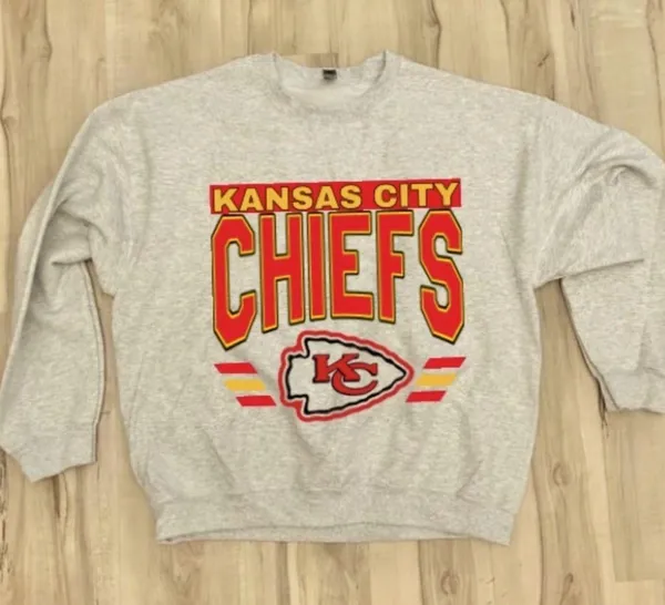 Boutique New Kansas City Chiefs Sweatshirt - Image 4