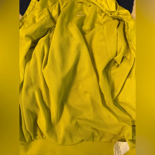 Nike “Windrunner” y2k rain‎ jacket – neon yellow, Small - Image 11