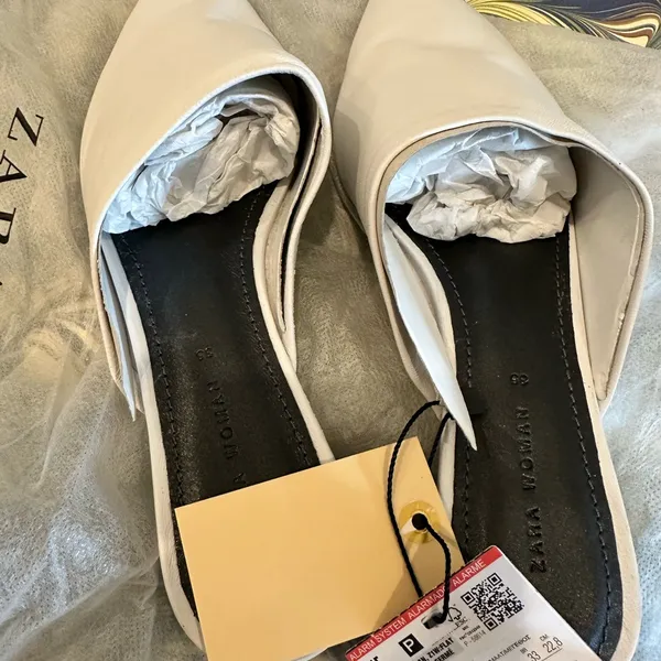 Zara *NWT* Elegant White Mules for Women - Image 7