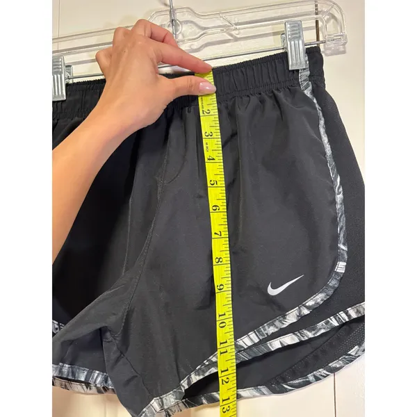 Nike Women's Dri-FIT Running Shorts Black Gray Trim Size Small - Image 5