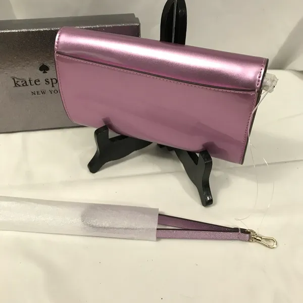 Kate Spade Kenzie Boxed Medium Flap Wristlet in Quartz Pink NIB - Image 2