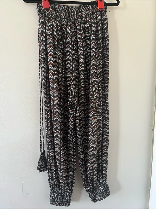Anthropologie Black Orange Printed Harem Jogger Pants XS Smock Waist Travel - Image 5