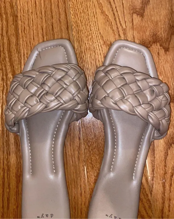 Nude Slides - Image 2