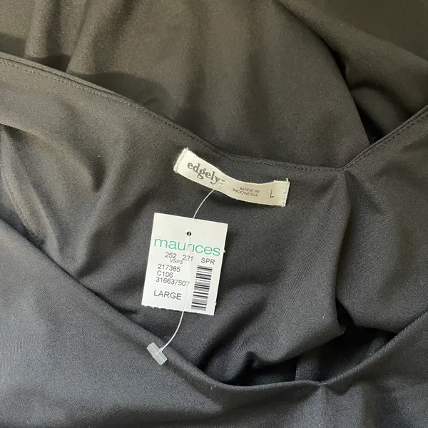Maurices Edgely NWT Solid Black Double V Sleeveless Thong Bodysuit - Image 12