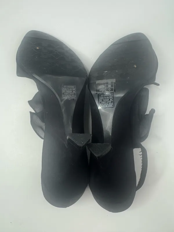 XOXO Black Fabric Heels Women's Size 7.5 - Image 9