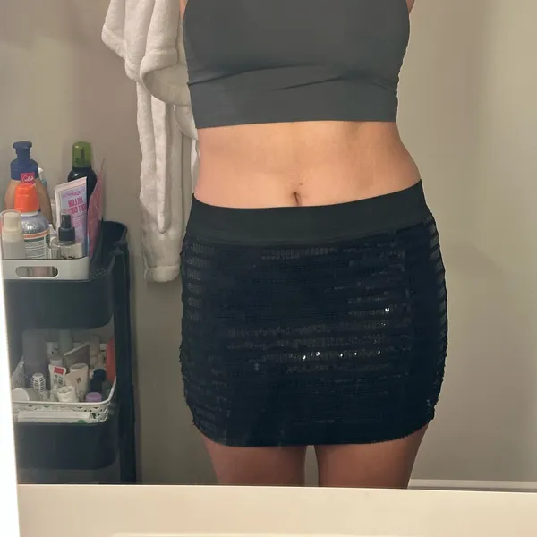 Forever 21 Black Sequin Mini Skirt - Image 4