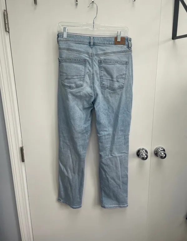 American Eagle Mom Straight Jeans - Image 3