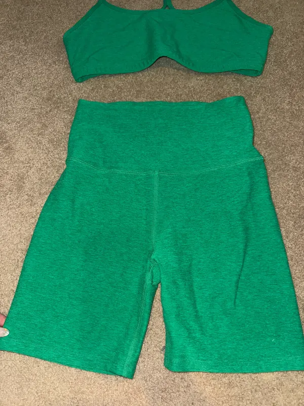 Beyond Yoga Spacedye Biker Shorts and Sports Bra - Image 7