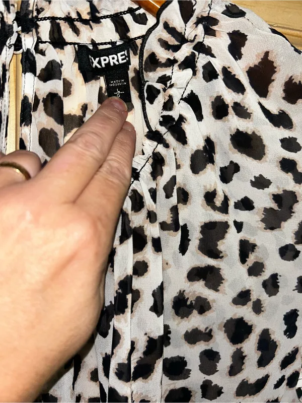 Express Leopard Print Ruffle Neck Blouse - Black & Cream - Image 2