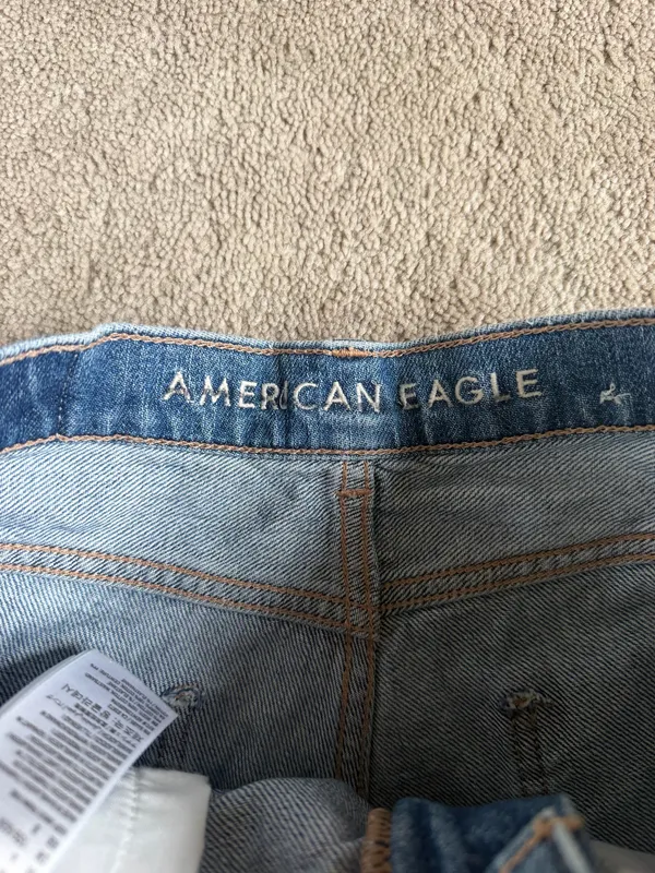American Eagle Highest Rise ’90s Boyfriend Denim Shorts – Size 0 - Image 4