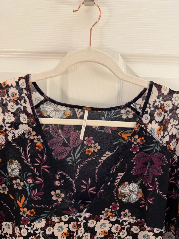 Free People Floral Semi Sheer Long Sleeve Isabella Tunic Blouse Small - Image 5