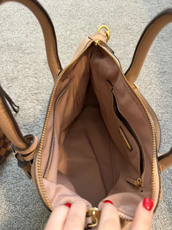 Tory Burch McGraw Bag - Image 4