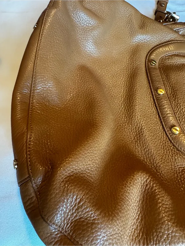 Tory Burch Brown Leather Shoulder Bag with Gold Logo - Image 6