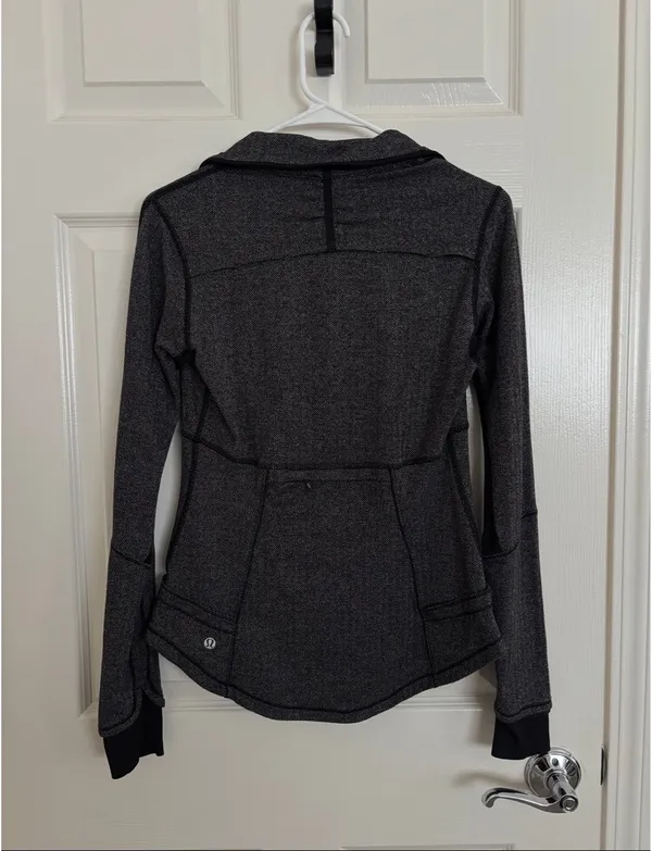 Lululemon Base Runner 1/2 Zip Pullover Jacket (6) - Image 5