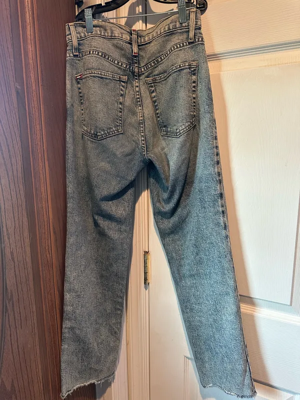 ao.la by Alice + Olivia "Good Skinny" Jeans - Image 3