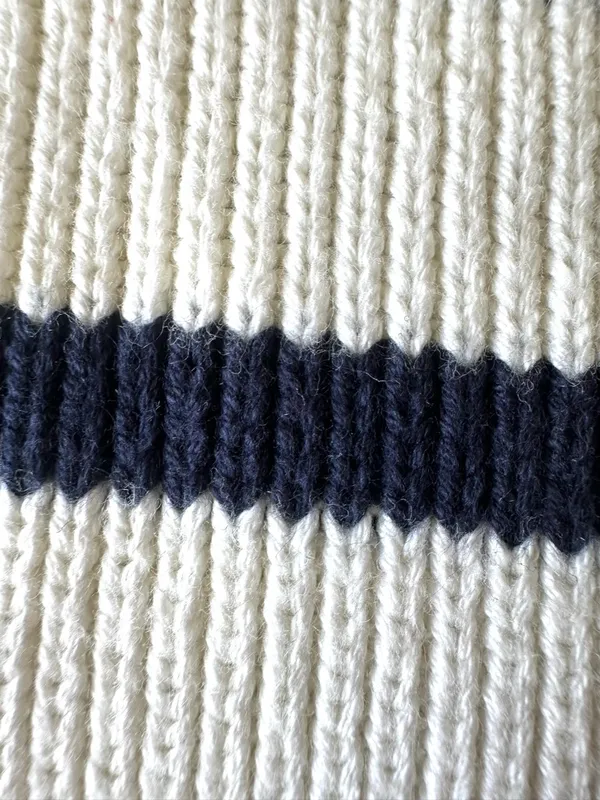 Abercrombie & Fitch Navy and White Striped Knit Tank Top Women’s‎ Sz Large - Image 5