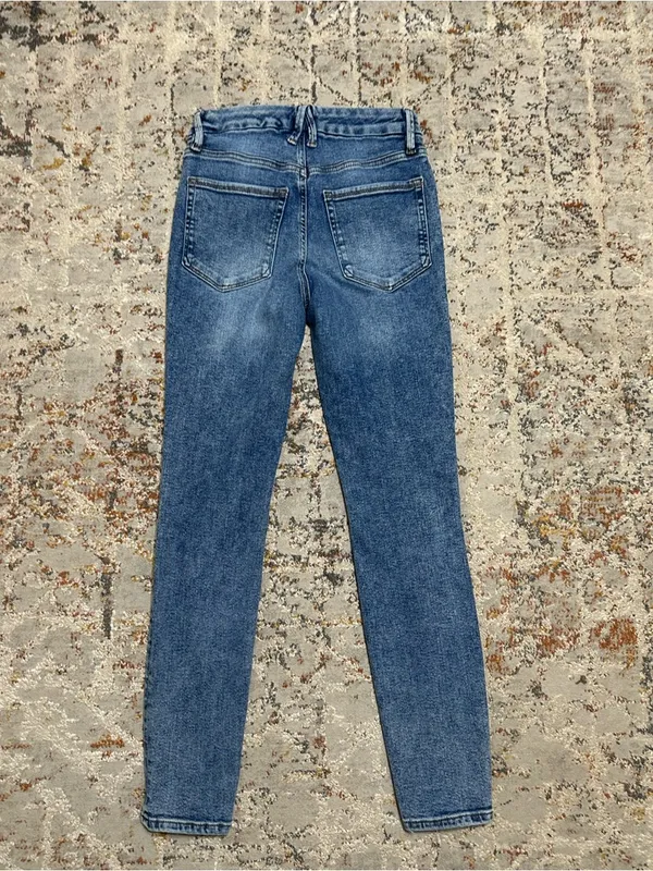 Good American high rise skinny jeans size 6/28 - Image 10