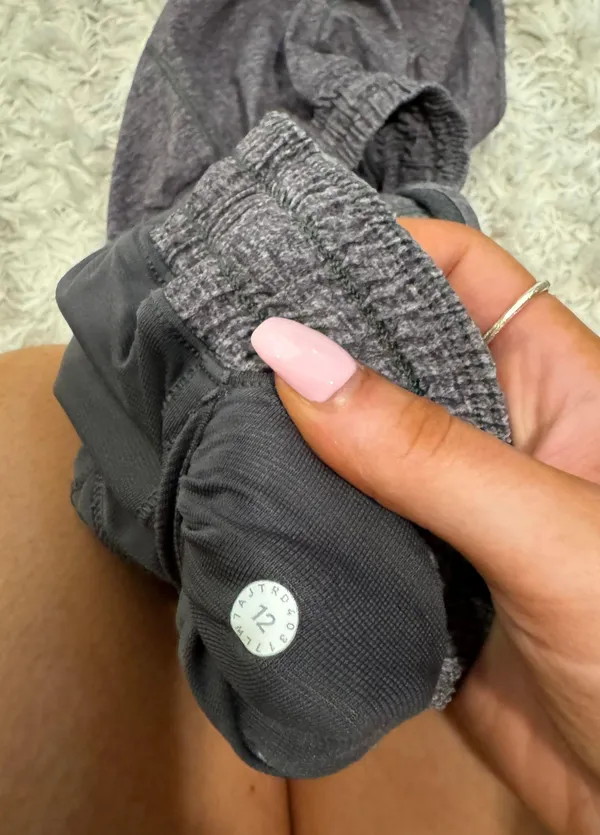 Lululemon Hotty Hot Shorts - Image 4