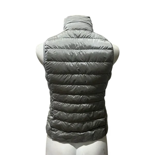 Uniqlo Ultra Light Down Puffer Vest Womens XS Gray Full Zip Packable - Image 8