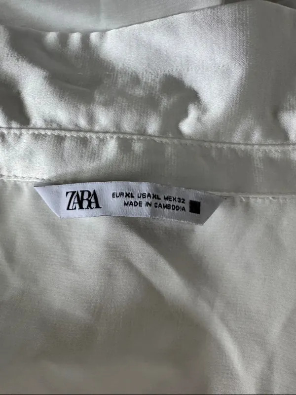 Zara White Satin-Look Button Front Blouse EUC - Image 4