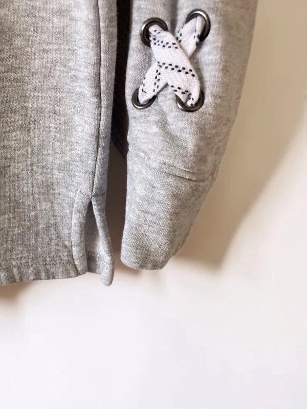 VGK Gray Crewneck Sweatshirt Women’s large - Image 5