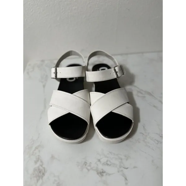 Circus by Sam Edelman Sandals Womens 9 White Cross Strap Platform Lug Sole - Image 3