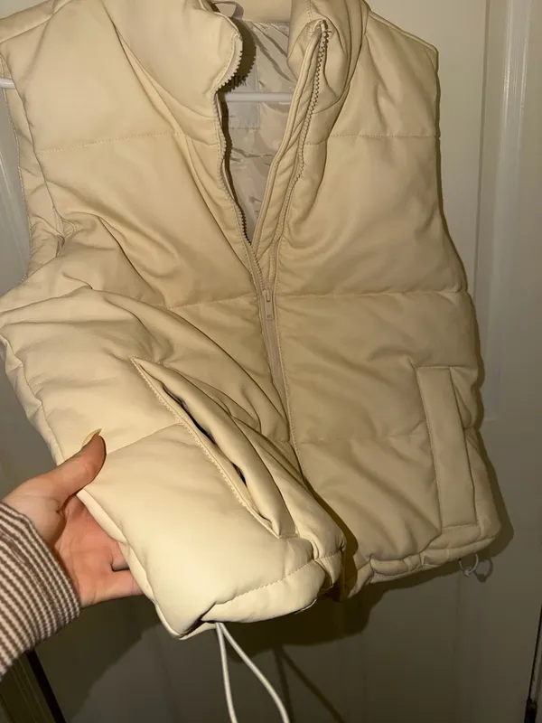 Hollister Cream Leather Puffer Vest - Image 3