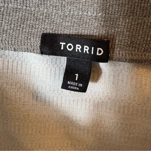 Torrid Charcoal Gray‎ Knit Midi Skirt Size 1 - Image 5
