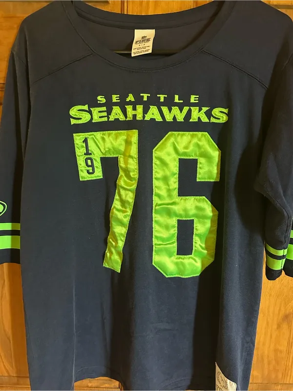PINK Victoria's Secret nfl Seattle Seahawks Navy & Neon Green Tee Oversized Smal - Image 2