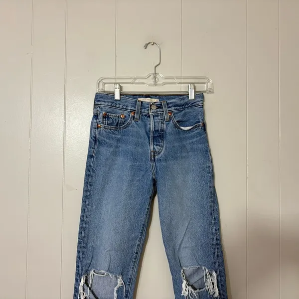 Levi’s Wedgie Straight Jeans Women’s Size 24 High Rise Distressed Raw Hem - Image 4
