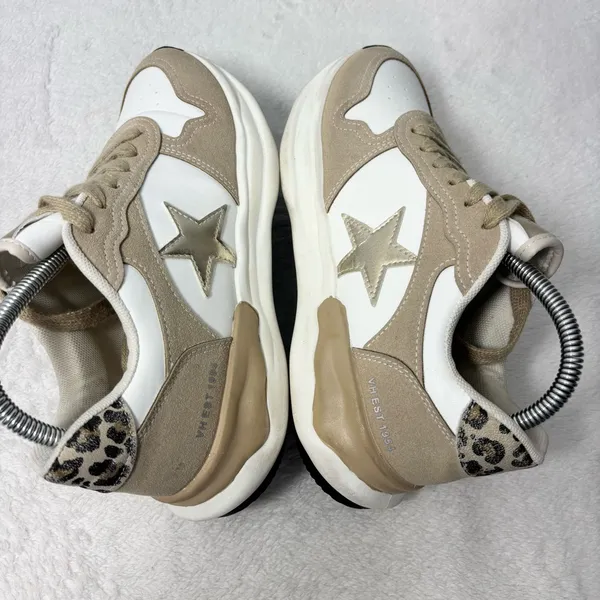 Vintage Havana Beige and White‎ Star Sneakers size 8.5 - Image 7