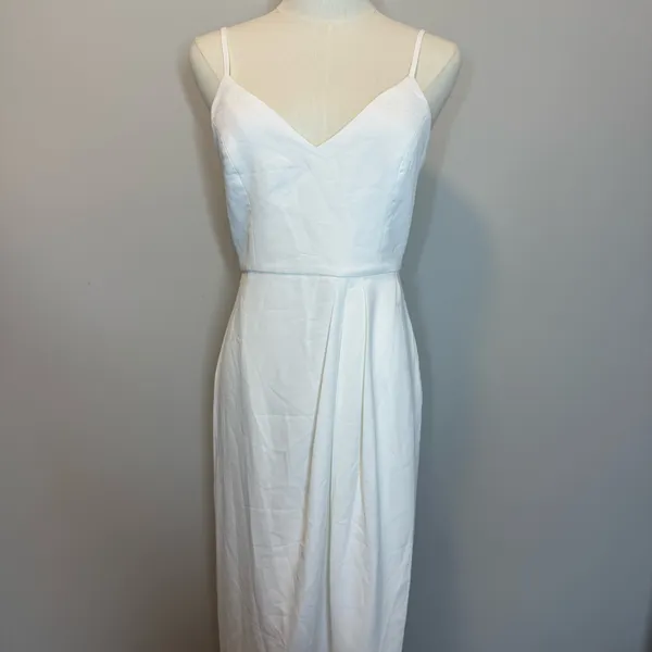 Lulu's Elegant White V-Neck Midi Slip Dress - Image 2