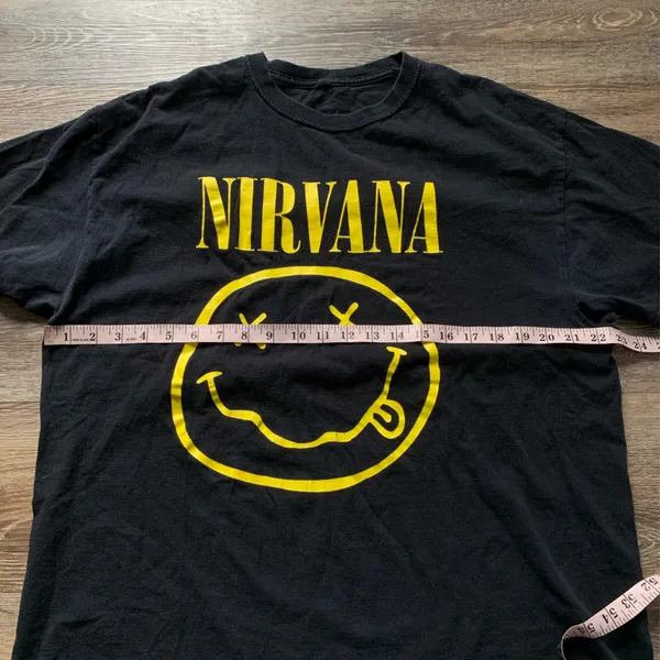 Nirvana Black T-Shirt with Yellow Graphic XL - Image 5