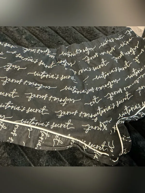 PINK Victoria's Secret Black Boxer Shorts with White Script - Image 3