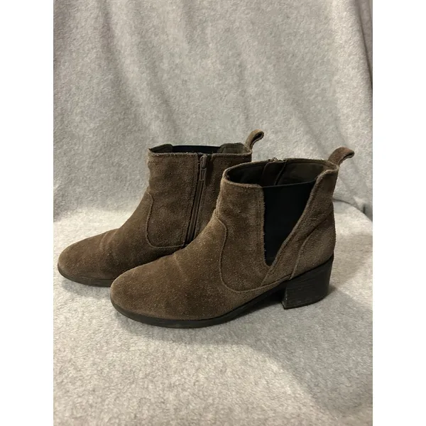 Clarks Brown Suede Ankle Boots Womens Block Heel‎ Side Zip Booties - Image 3