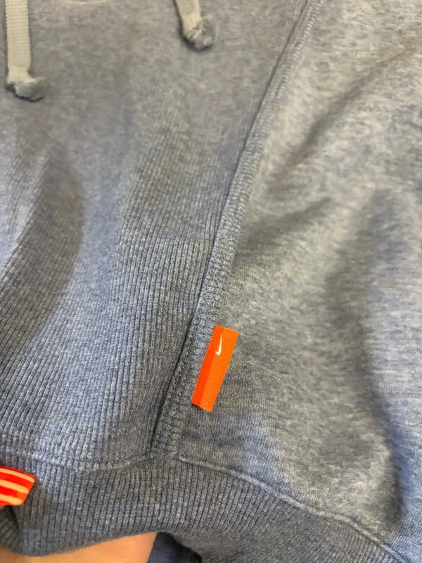 Nike Cropped Hoodie - Image 3