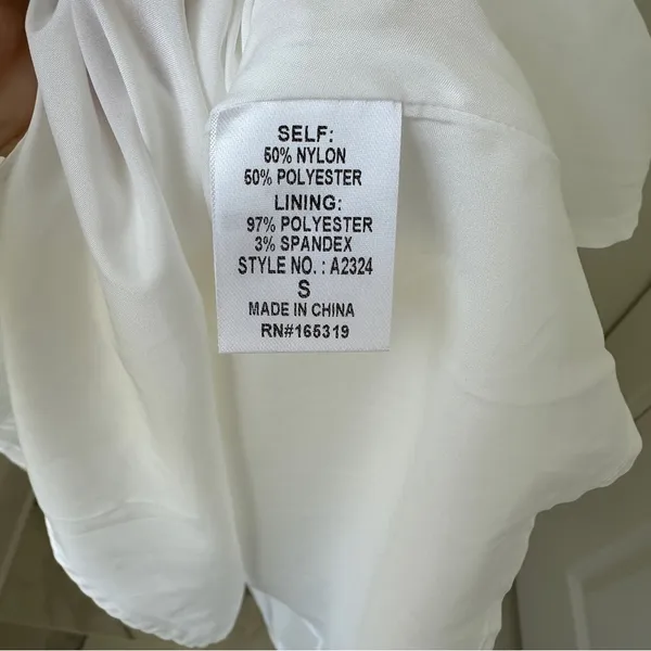 Lizard Thicket Lyn Burches White Flutter Sleeve Ruffled Mini Dress Size Small - Image 14