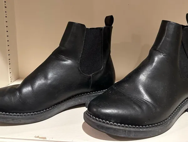 ABSOLUTE LEATHER CHELSEA BOOTS-wide - Image 3