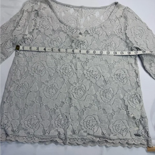 Abercrombie &‎ Fitch Gray Embellished Boxy Blouse - Image 3