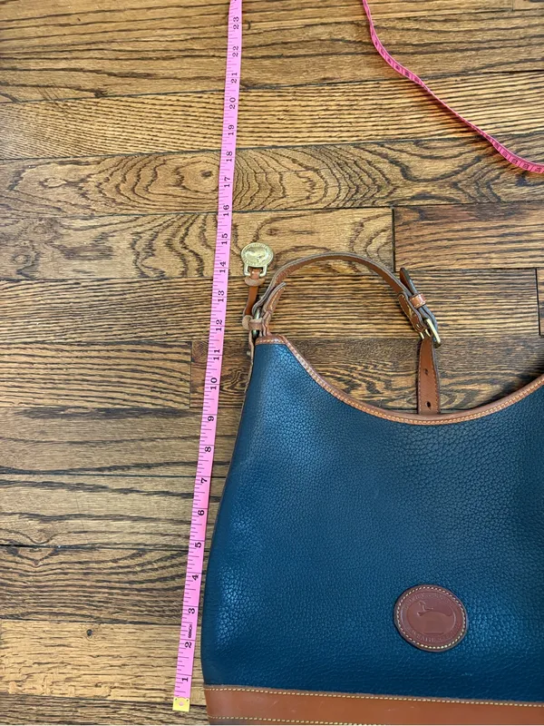 Dooney & Bourke Vintage Navy Blue Pebbled Leather Hobo Shoulder Bag Tan Trim - Image 6