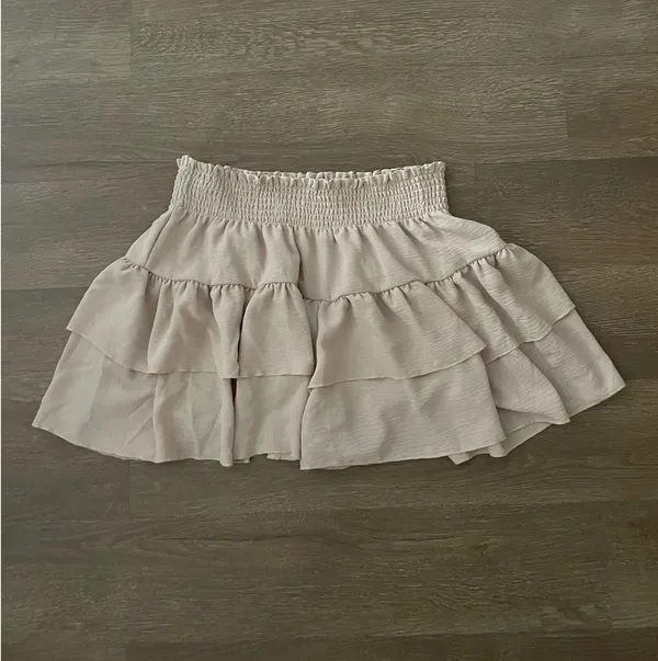 Smock waistband ruffle shorts Tan Size XXL - Image 2