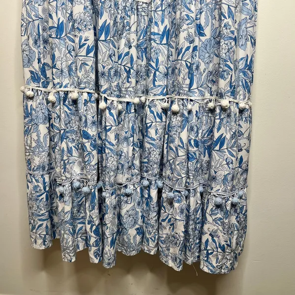 Crown & Ivy Printed Maxi Dress Size Small - Image 5