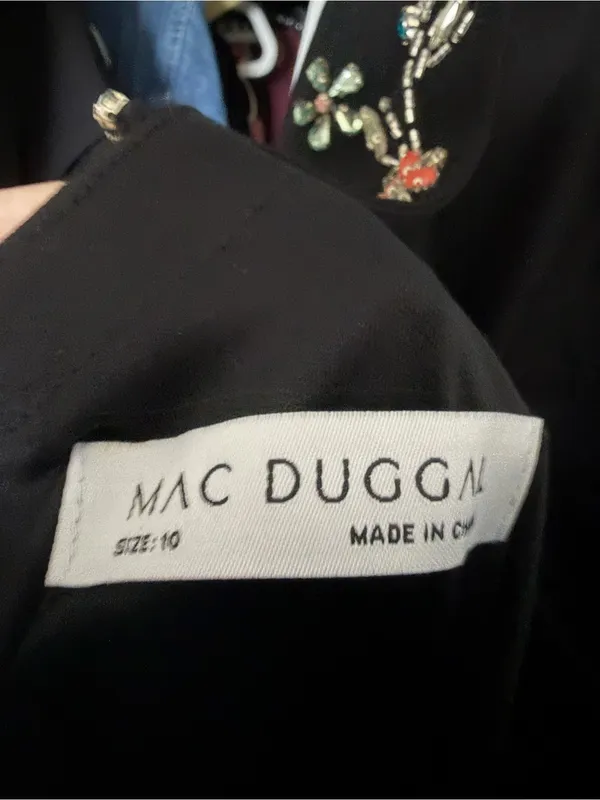 Mac Duggal Beaded Bust Drop Back Black Gown - Image 3